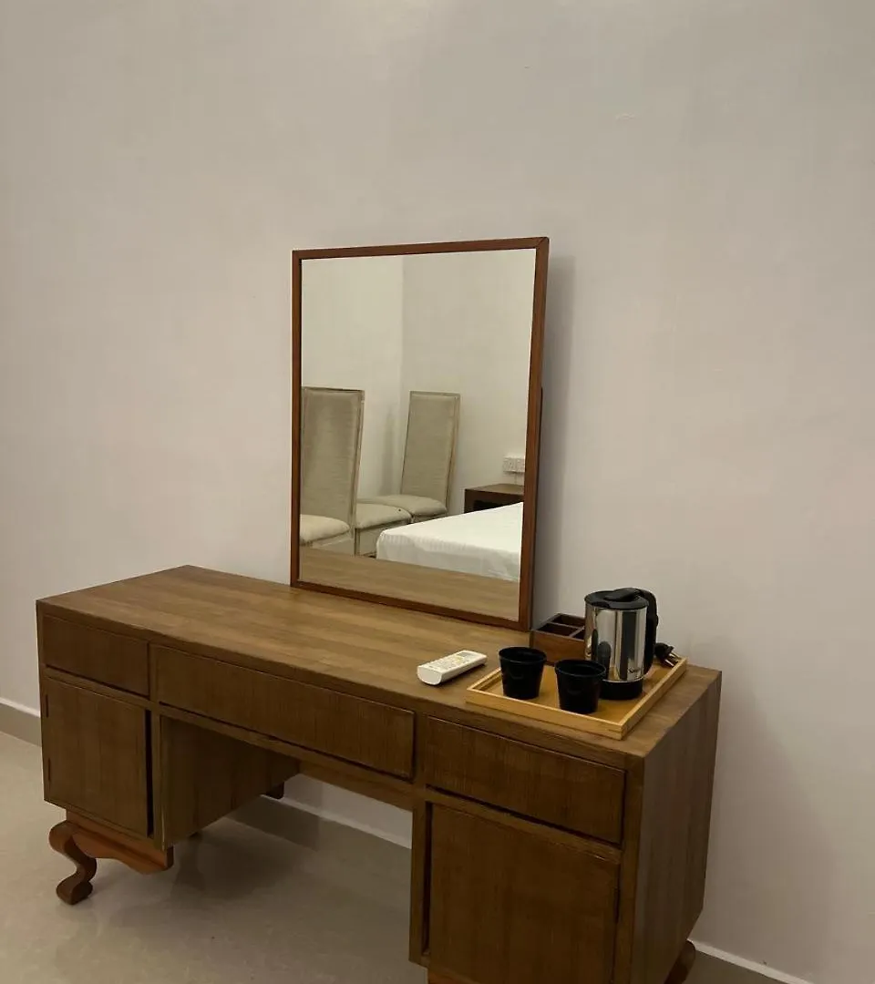 מלון קנדי Pavlin Lodge
